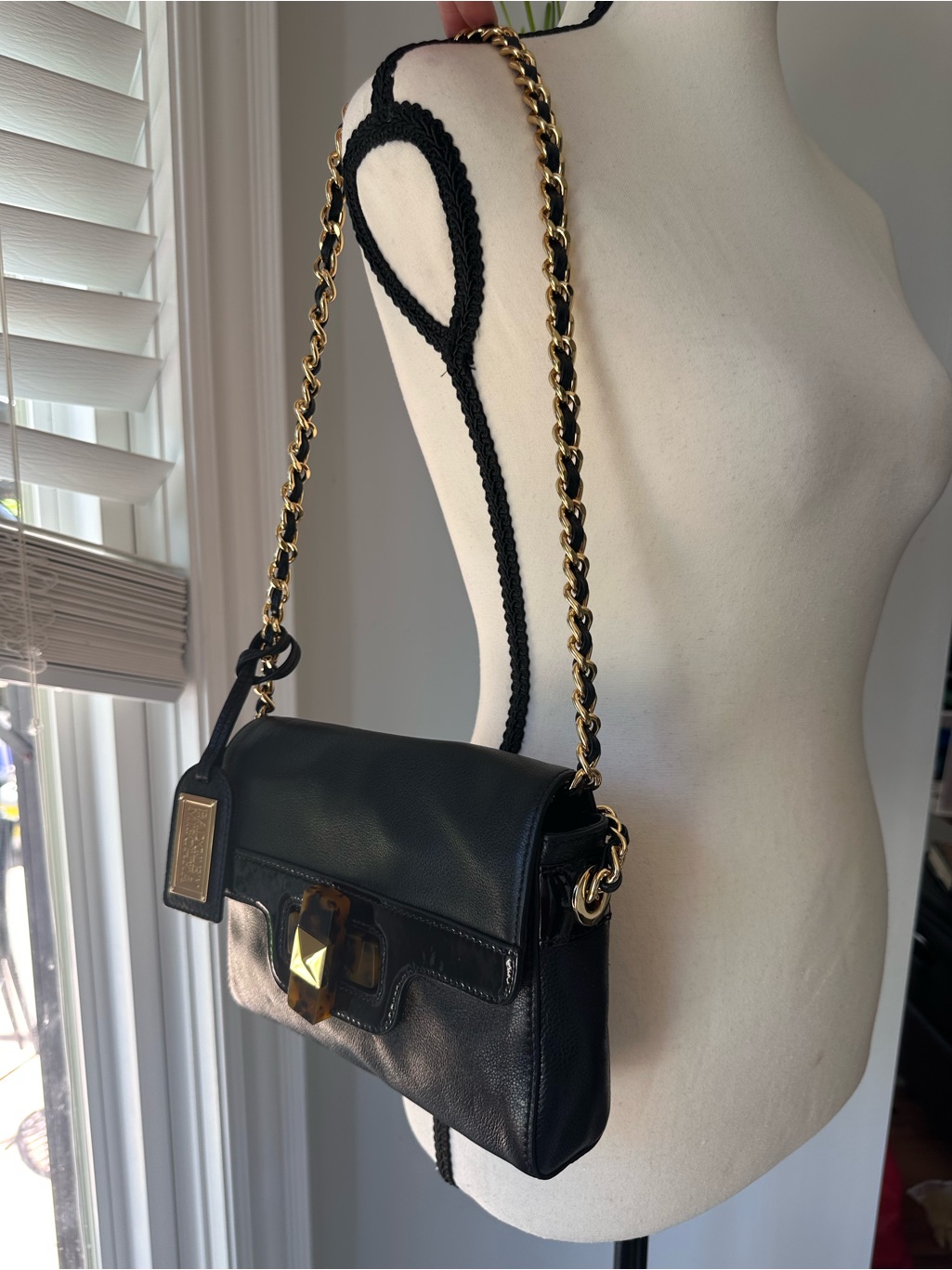 New Badgley Mischka Black Leather Chain Shoulder Bag Crossbody Gold Hardware
